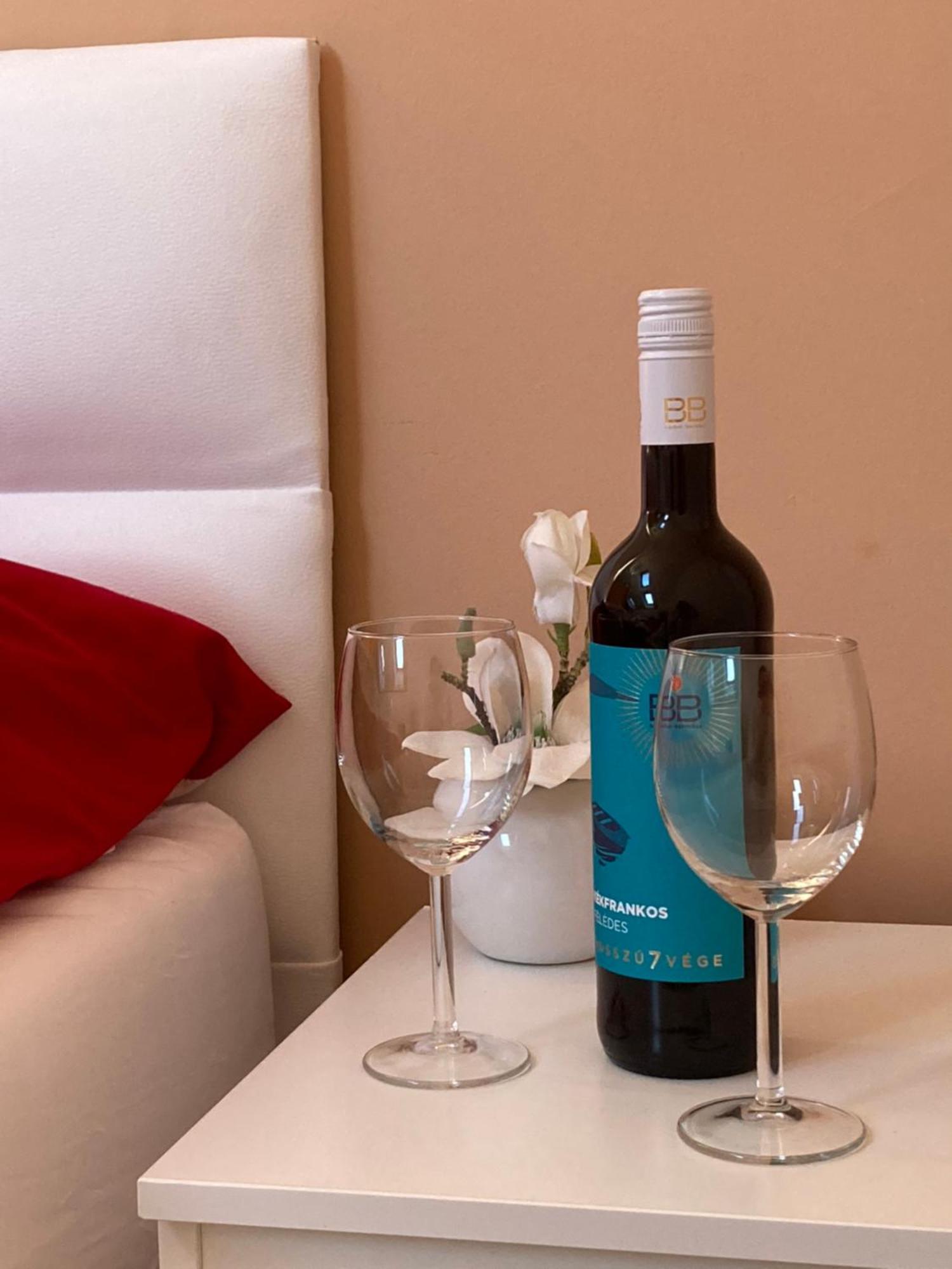 Esztergom Apartman Esterno foto
